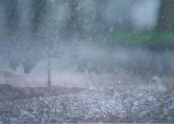 Hujan Deras Guyur Kota Bandung