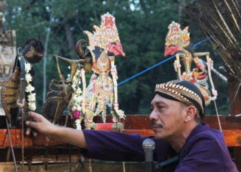 Cerita Panji, Siapa Peduli?