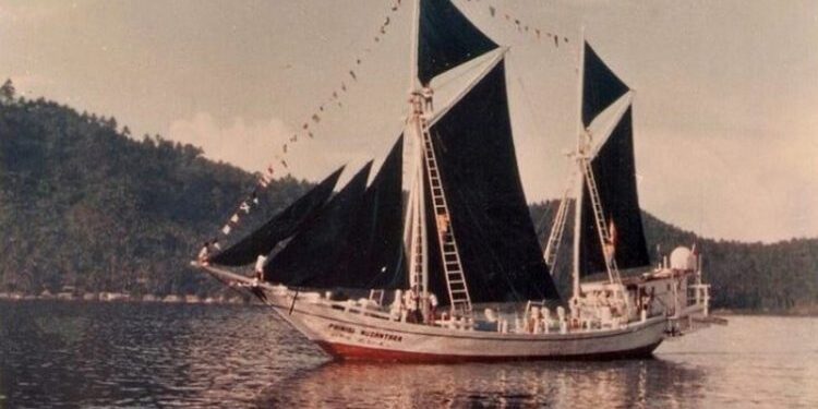 Kapal Phinisi, dok istimewa