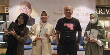 Biarkan Cinta Berjalan di Tempat Penyeberangan