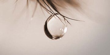 Puisi Berjudul Air Mata Terakhir