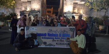 Ziarah Auliya, Makam Soekarno dan Gusdur Jadi Destinasi