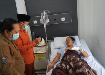 Wali Kota Sukabumi Mengunjungi Korban Kekerasan Geng Bermotor