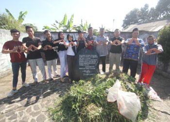 Peringati Hari Lahir Pancasila, Anak Muda Indonesia Melakukan Aksi Kebersihan Tugu Maseng
