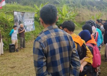 Cisadane Resik Vol.16: Tanam Bibit Pohon Di Antara Hujan