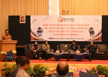 Pj Bupati Cirebon Ingatkan Paslon dan Tim Harus Taat Aturan