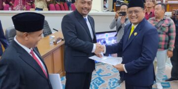 Pernah Jadi Supir Pribadi, Anton Dilantik Jadi Dewan