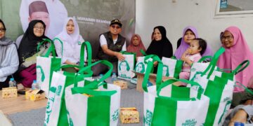 Zainul Munasichin Sambangi Warga Terdampak Korban Banjir di Kota Sukabumi