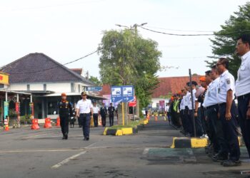 Sambut Nataru KAI Daop 3 Cirebon Tambah Personel dari Keamanan Sampai CSM