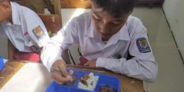 6200 Paket MBG di Kota Cirebon Disalurkan