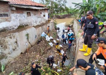 Pasca Banjir, Pemkot Bersih-bersih Sungai