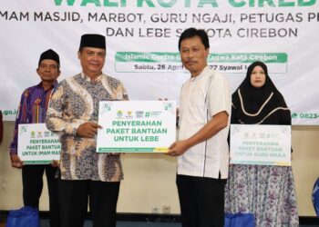 Baznas Kota Cirebon dan Pemkot Cirebon Bagikan 1300 Paket Sembako, Untuk Imam Masjid, Guru Ngaji, Marbot, Lebe dan Petugas Kebersihan