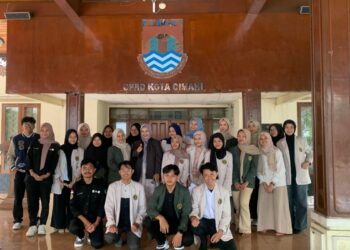 Di Sinilah BEM IKIP Siliwangi Gelar Gerakan School Society