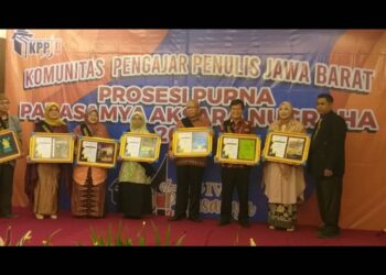 TROFI HASAN MUSTAPA UNTUK PESERTA TERBAIK PARASAMYA SUSASTRA INDONESIA KE-6, TAHUN 2025
