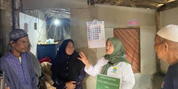 Wakil Wali Kota Cirebon Sumbangkan Gaji Setahun untuk Perbaikan Rumah Warga