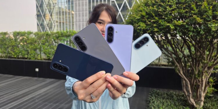 Samsung Electronics Indonesia secara resmi memperkenalkan lini terbaru mereka, Galaxy A57 5G, untuk pasar Indonesia.