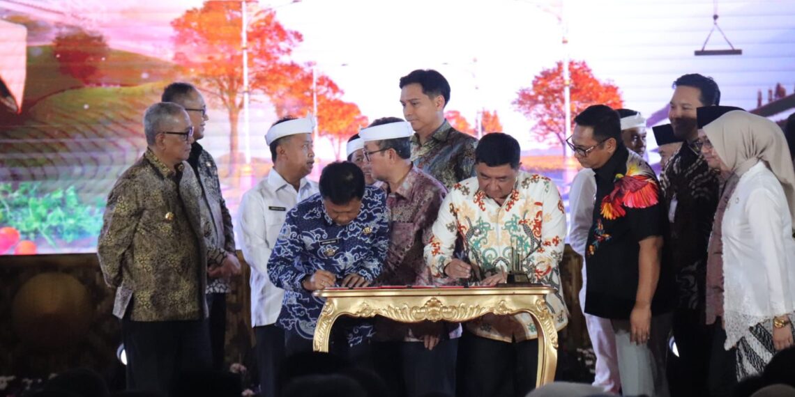 Wali Kota Cirebon Hadiri Musrenbang Jabar 2027, Selaraskan Target Pembangunan Daerah