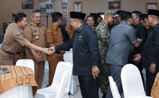 Ketua DPRD Kabupaten Sukabumi, Budi Azhar Mutawali, saat menghadiri silaturahmi bersama Pemkab Sukabumi, Minggu (5/4/2026). Foto: istimewa