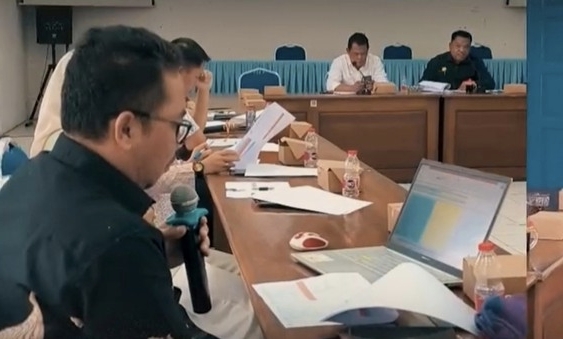 Ketua DPRD memimpin rapat Bamus DPRD Kabupaten Sukabumi. (Foto ist)