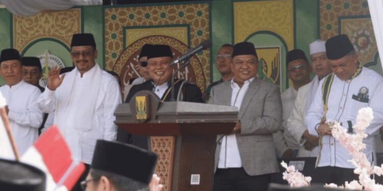 Ketua DPRD saat menghadiri pembukaan MTQ ke-47 tingkat Kabupaten Sukabumi di Komplek Ponpes Terpadu Darusyifa Al-Fitroh Perguruan Islam Yaspida. (Foto ist)
