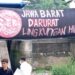 Aksi PSDK das Citarum dan Walhi Jabar dalam Resistence Climbing for Citarum [Istimewa]