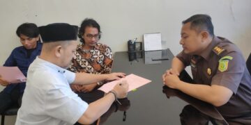Kasus Korupsi Kredit BPR Bank Cirebon: Kejari Terima Pelimpahan 3 Tersangka dan Barang Bukti