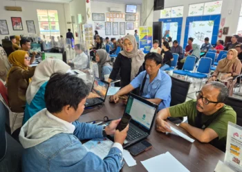 Suara Warga Kota Cirebon di HUT ke-81 RI: Merdeka Itu Jalan Mulus dan Urus Dokumen Nggak Pake Ribet