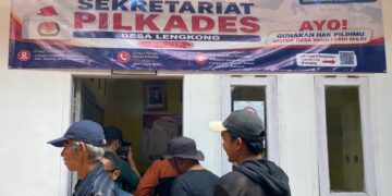 Pencalonan Kades Incumbent di Subang Dipertanyakan, Warga Geruduk Kantor Desa Lengkong Tuntut Kelengkapan Persyaratan
