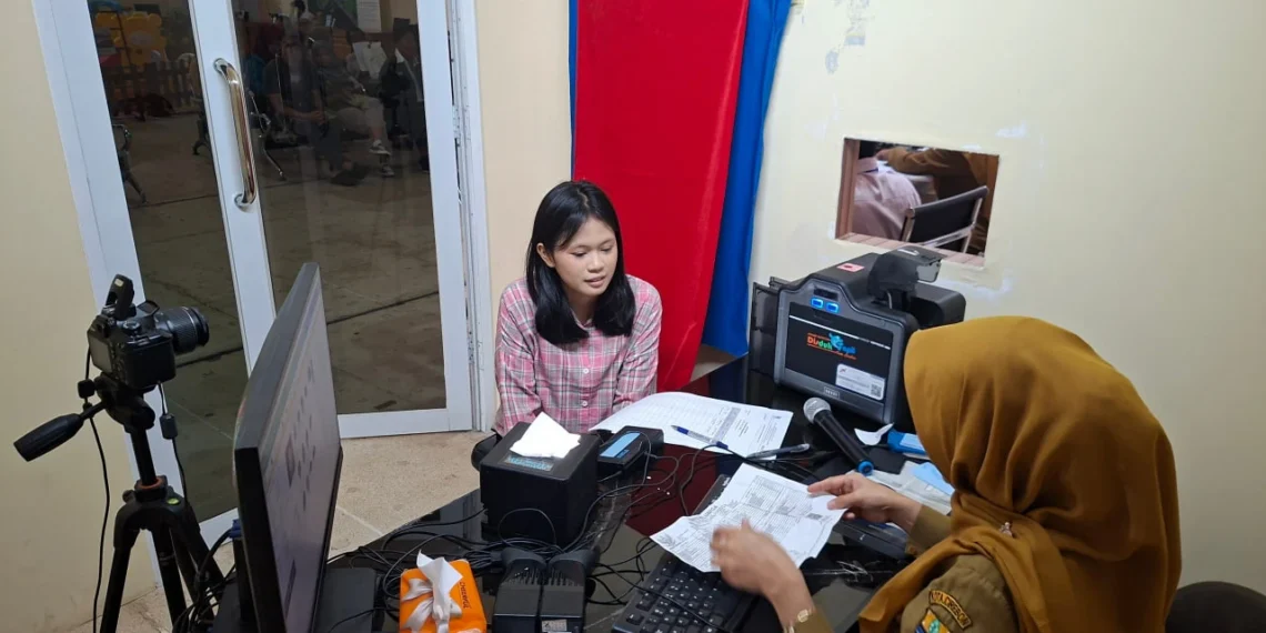 Suara Warga Kota Cirebon di HUT ke-81 RI: Merdeka Itu Jalan Mulus dan Urus Dokumen Nggak Pake Ribet