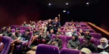 GJLS Berapi-Api Sentuh Hati Penonton Saat Roadshow di Cirebon