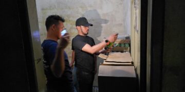 Polisi Bongkar Penjualan Ratusan Botol Miras di Panjunan