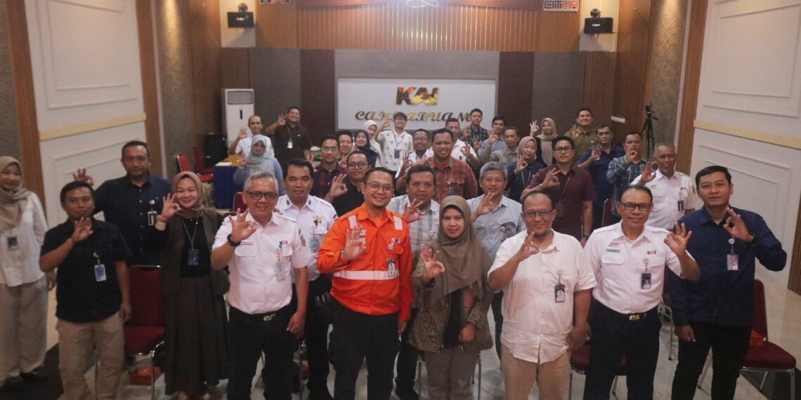 Tanpa Penolakan, KAI Daop 3 Cirebon Telah Sediakan 377 Informasi Bagi Masyarakat